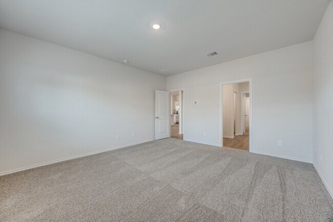 Building Photo - 3433 Marie Dr