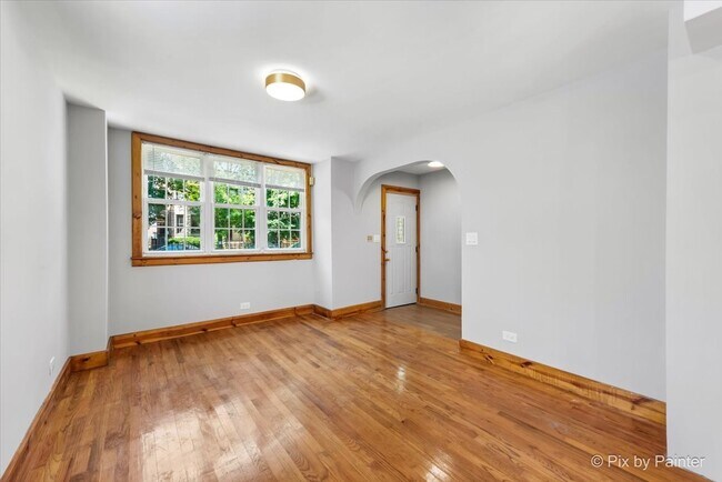 Building Photo - 2515 N Talman Ave