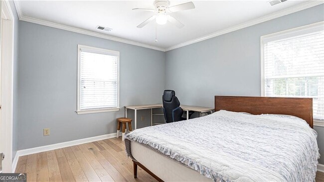 Building Photo - 148 White Oak Dr