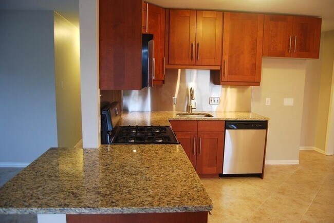 Building Photo - 406 West St