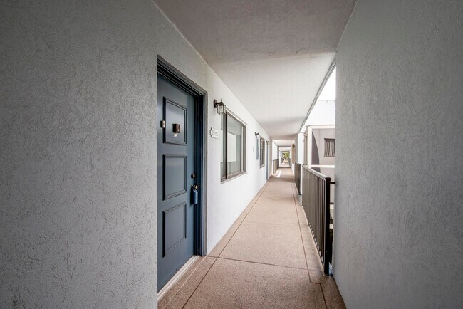 Building Photo - 15108 Ashland Dr