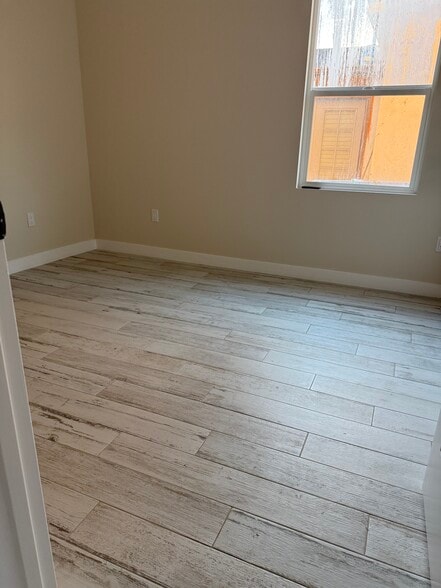 Building Photo - 9610 Dorrington Ave