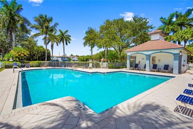 Building Photo - 3729 SW 51st St