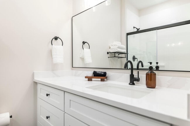 Building Photo - 520 Martin Luther King Jr Blvd