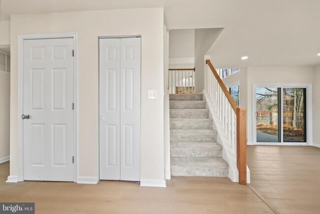 Building Photo - 2520 Linwood Ln