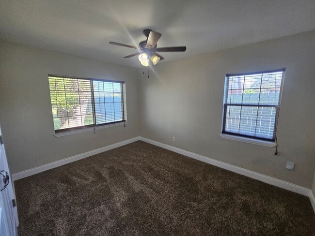 Building Photo - Exquisite 4Bed/2Ba Home in The Cove! *1/2 Off Security Deposit for Active-Duty Military!!*