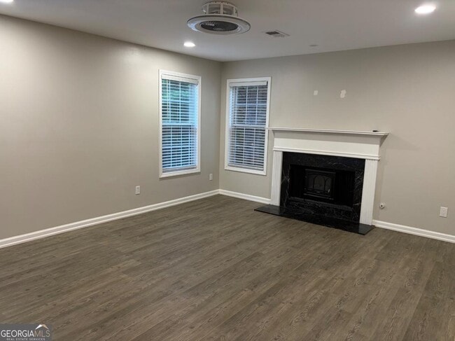 Building Photo - 1105 Trumpet Vine Ct SE