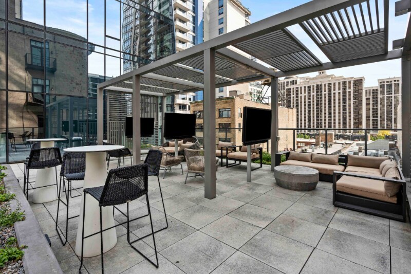 Building Photo - 1325 S Michigan Ave