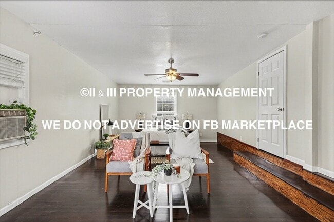 Building Photo - 2900 E Red Bridge Rd