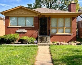 Building Photo - 15041 Cottage Grove Ave