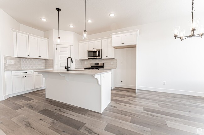 Building Photo - RES_VANDERBEEK_4702