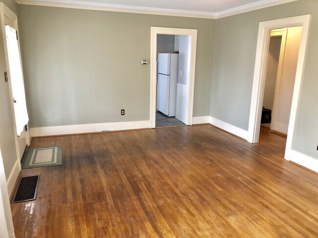 Building Photo - Gorgeous NE Portland Home!