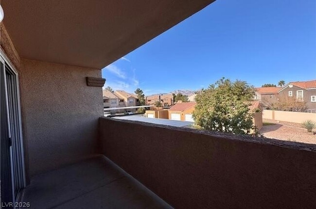 Building Photo - 1150 N Buffalo Dr