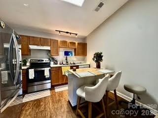 Building Photo - 1216 Winding Path Rd