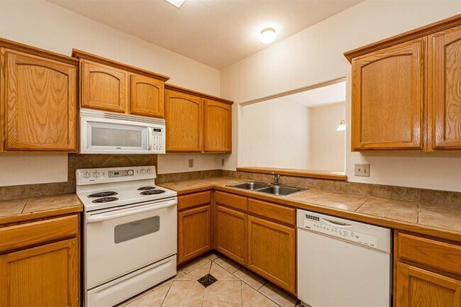 Building Photo - 9804 Cantera Ct