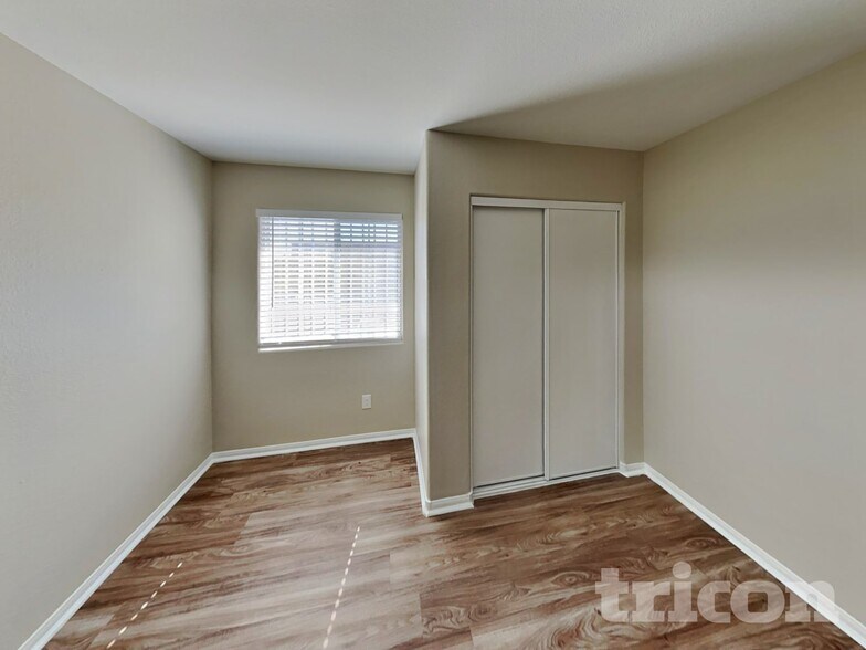 Building Photo - 2922 Trembling Hill Ave