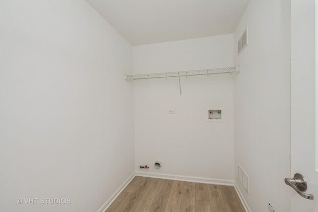 Building Photo - 12303 Tinsley St