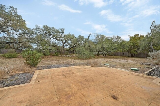 Building Photo - 140 Barton Ranch Cir
