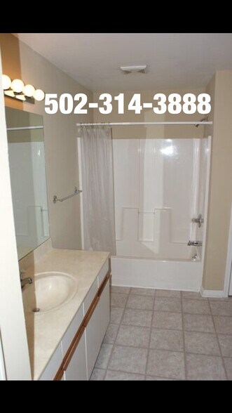 Building Photo - 2064 Leland Drive