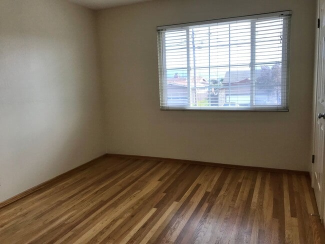 Building Photo - Delightful SSF 3 bed/2 bath Home