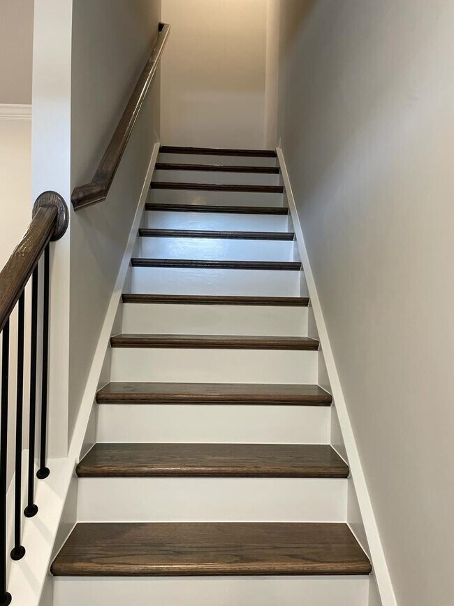 Building Photo - 5019 Arkose Dr