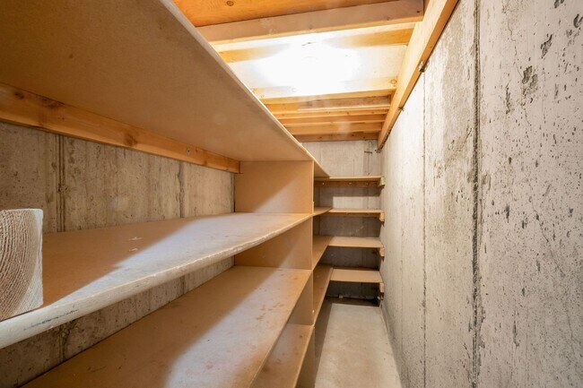 Building Photo - 2237 Karalee Way