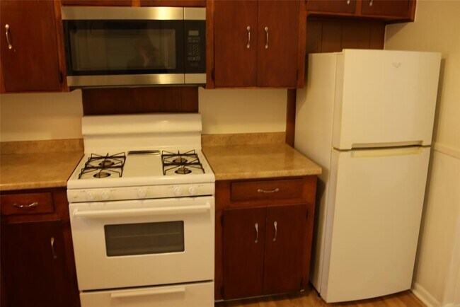 Building Photo - 2713 St Edwards Cir