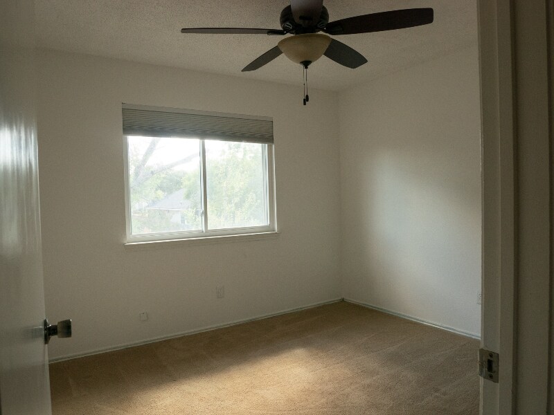 Building Photo - 507 Eaglecreek Dr
