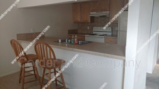 Building Photo - 13226 Candelaria Rd NE