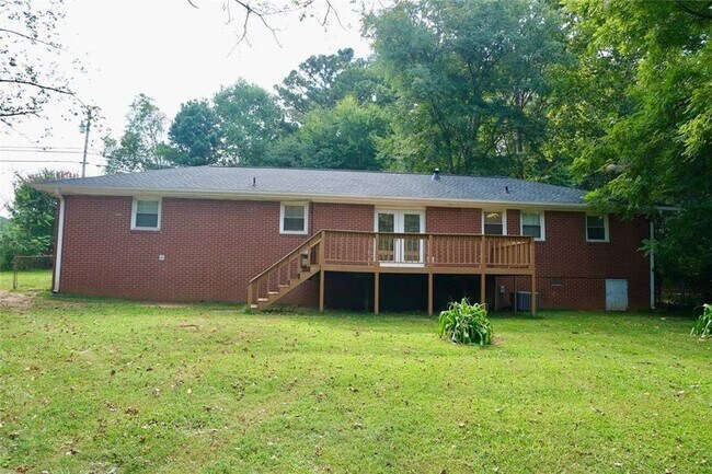 Building Photo - 4867 Flint Hill Rd SW