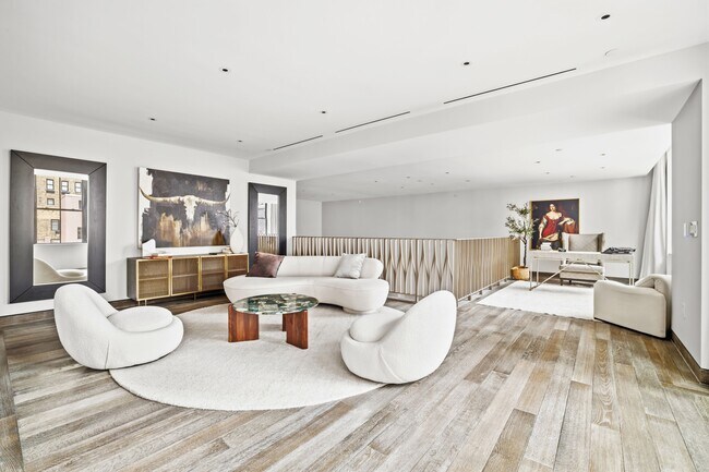 Building Photo - 111 W 57th St