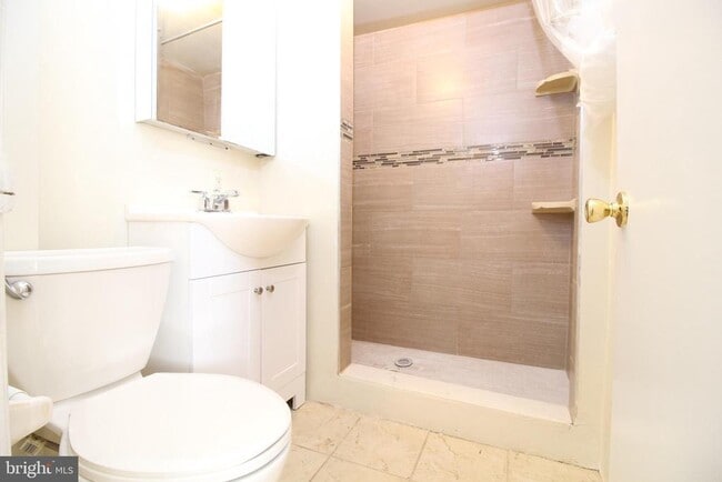 Building Photo - 929 Spruce St