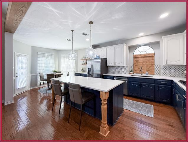 Building Photo - 4945 Grinstein Dr