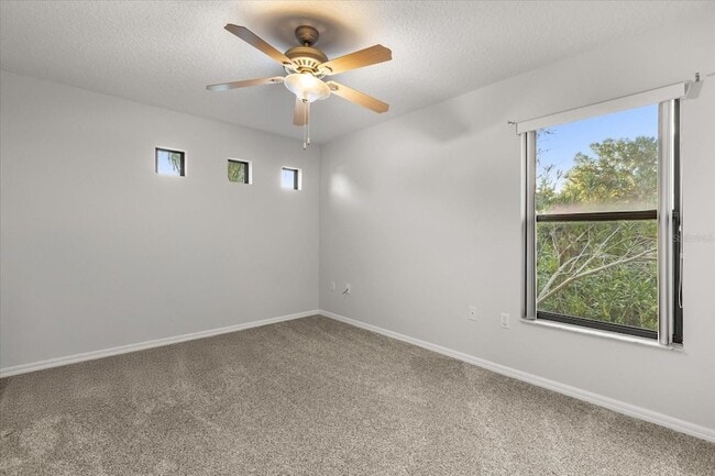 Building Photo - 226 Brightview Dr