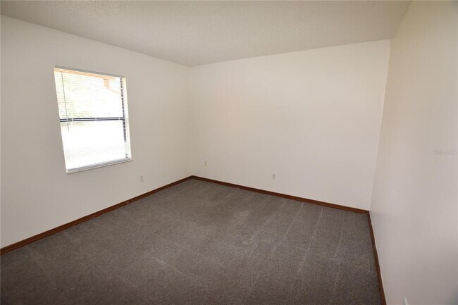 Building Photo - 2585 Derby Dr