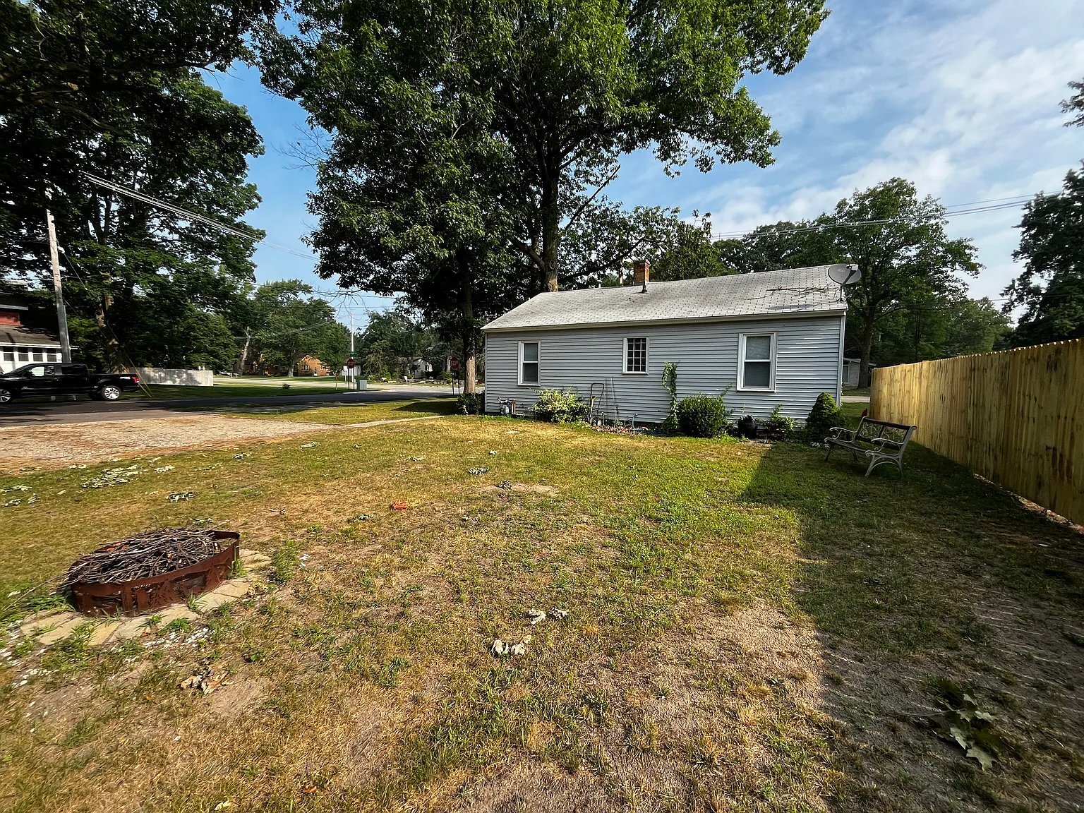 Building Photo - 418 W Lakewood Blvd