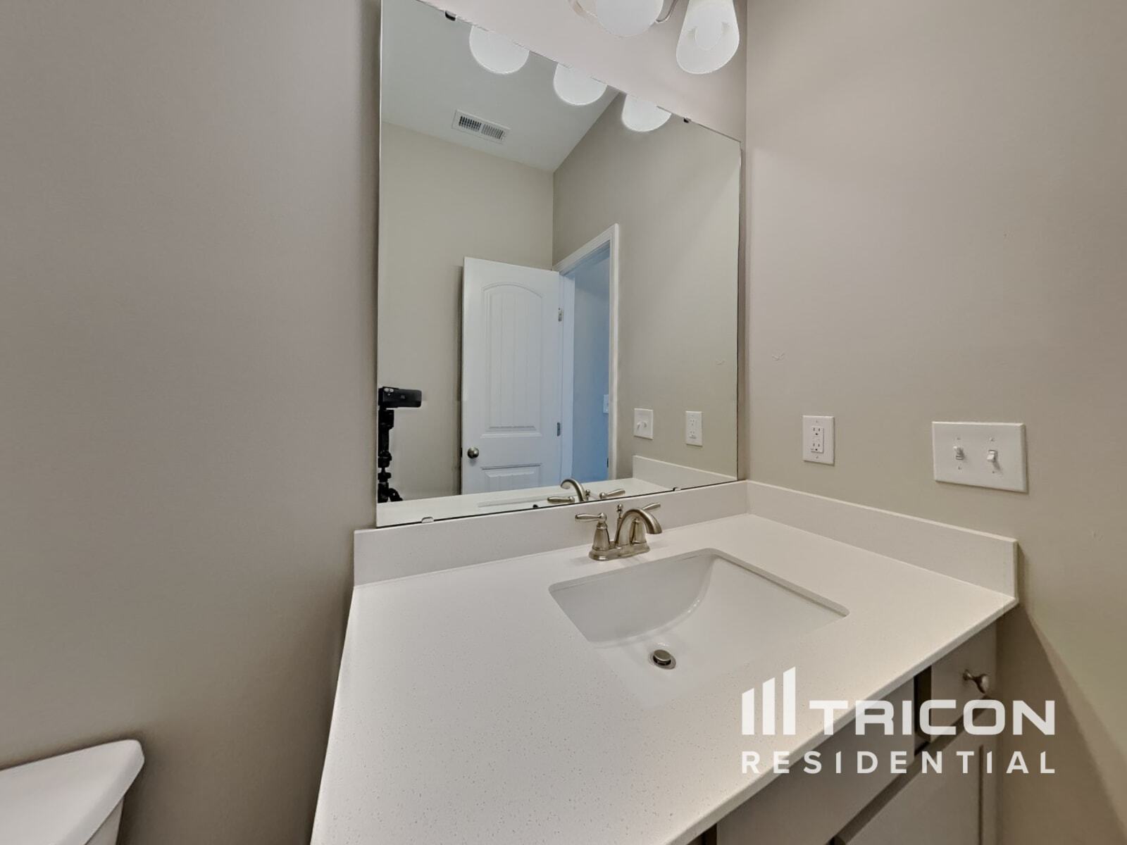 Building Photo - 112 Fish Whistle Ct