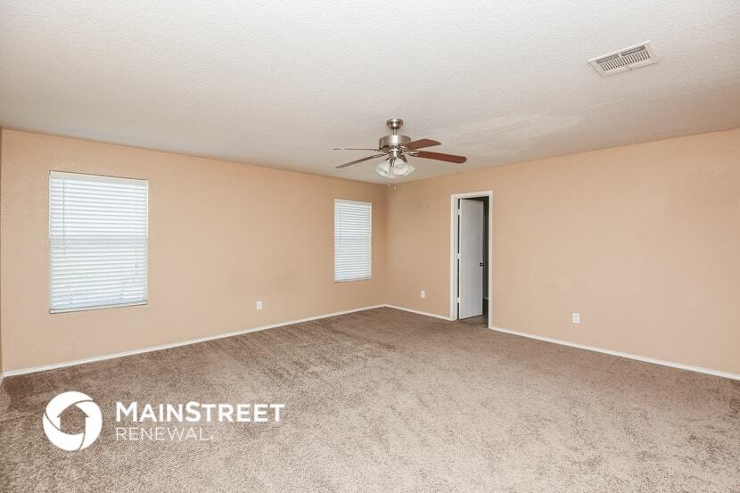 Building Photo - 1701 Vineridge Ln