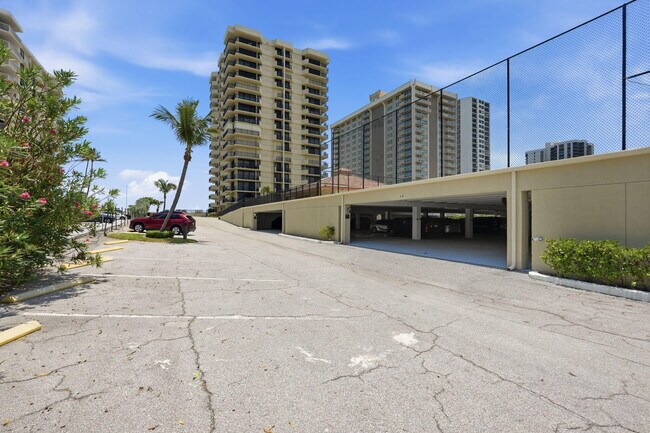 Building Photo - 5460 N Ocean Dr