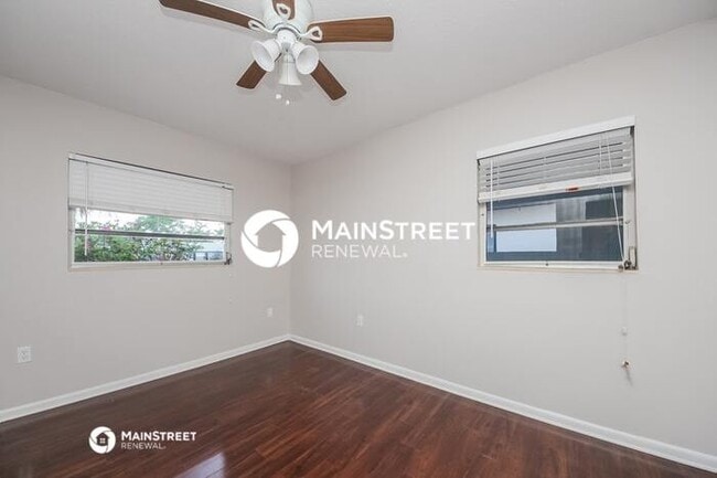Building Photo - 3 Bedroom Pet-Friendly Home in Winter Park...
