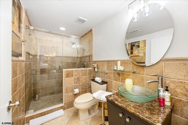 Building Photo - 7701 Atlantic Ave