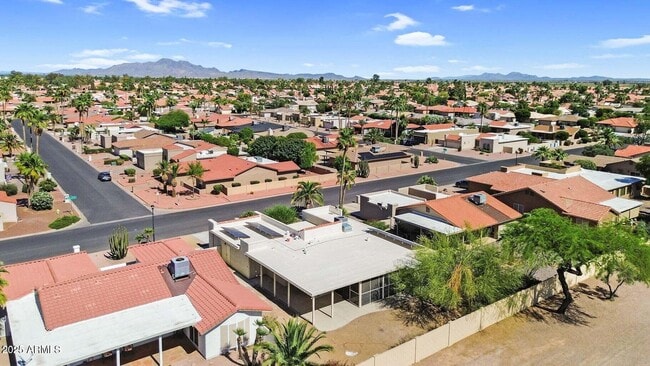 Building Photo - 25810 S Boxwood Dr