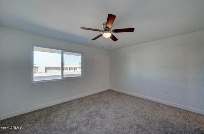 Building Photo - 11832 N Balboa Dr