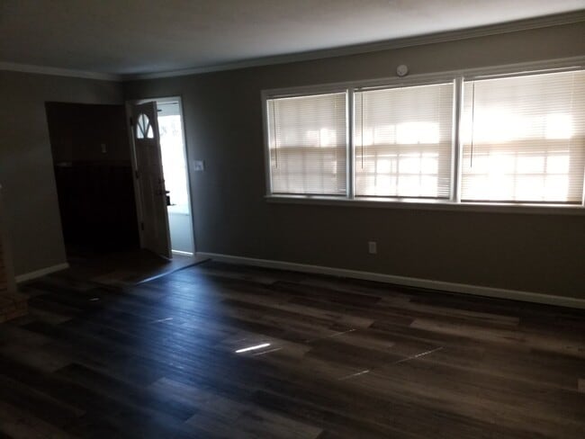 Building Photo - Coming Soon! South KC SF