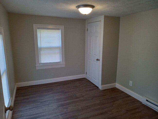 Building Photo - 1222 Broadway