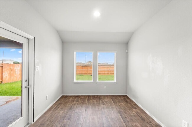 Building Photo - 20926 Belmont Village Wy