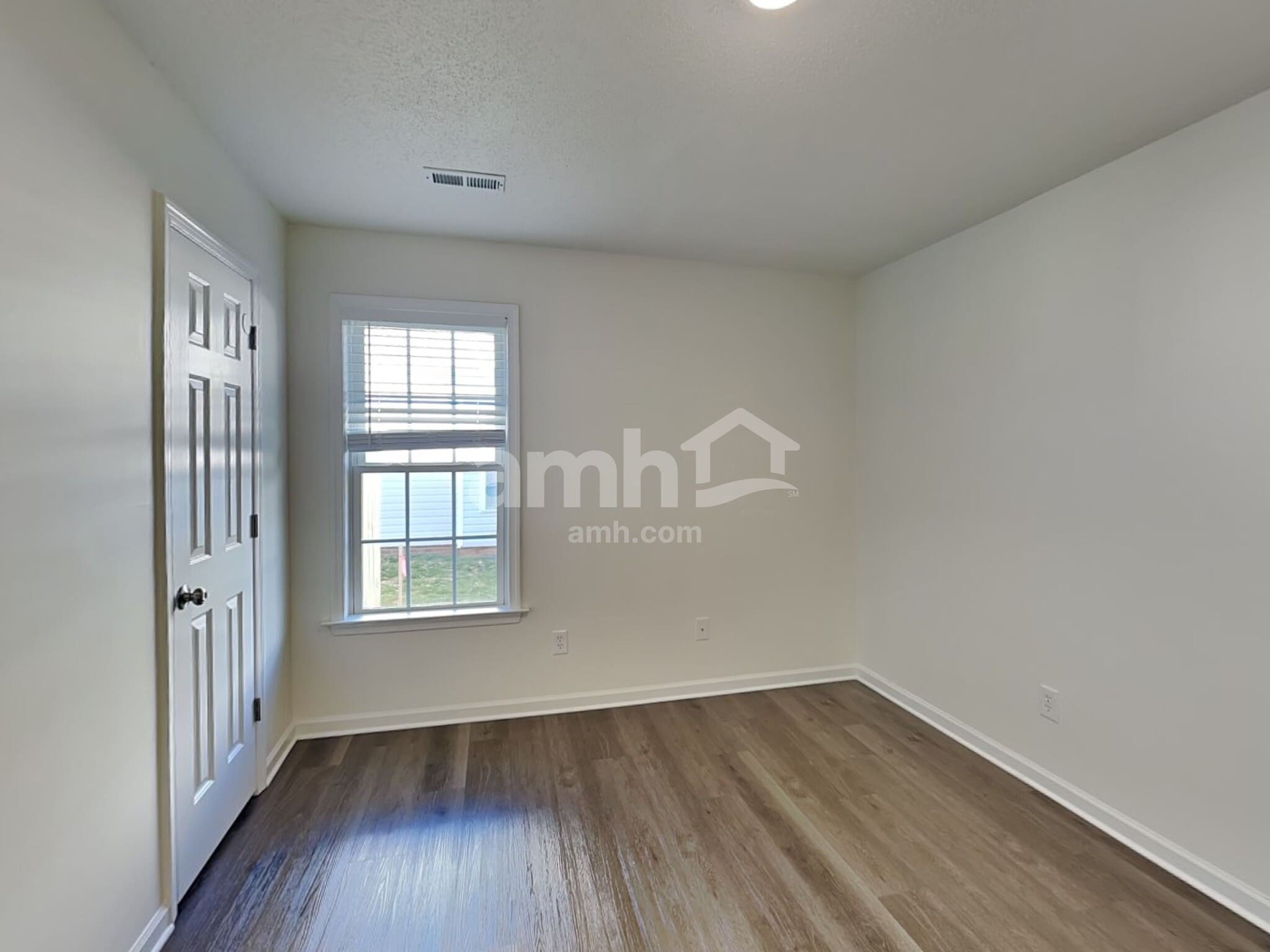 Building Photo - 3588 Bent Trace Dr