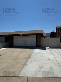 Building Photo - Move-In Ready 2-Bed, 2-Bath in Lake Elsinore