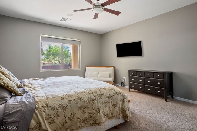 Building Photo - 2589 Chateau Clermont St