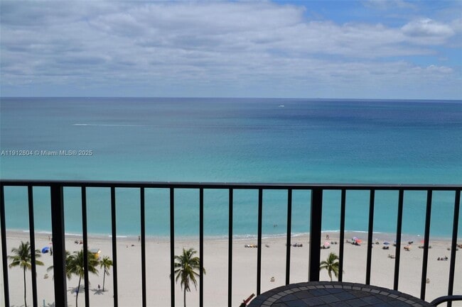 Primary Photo - 2101 S Ocean Dr